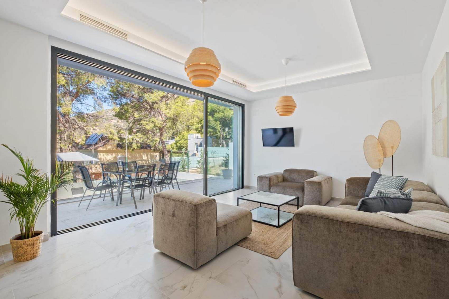 Villa Pinares De San Anton, Malaga, With Sea, City And Mountain Views Malaga