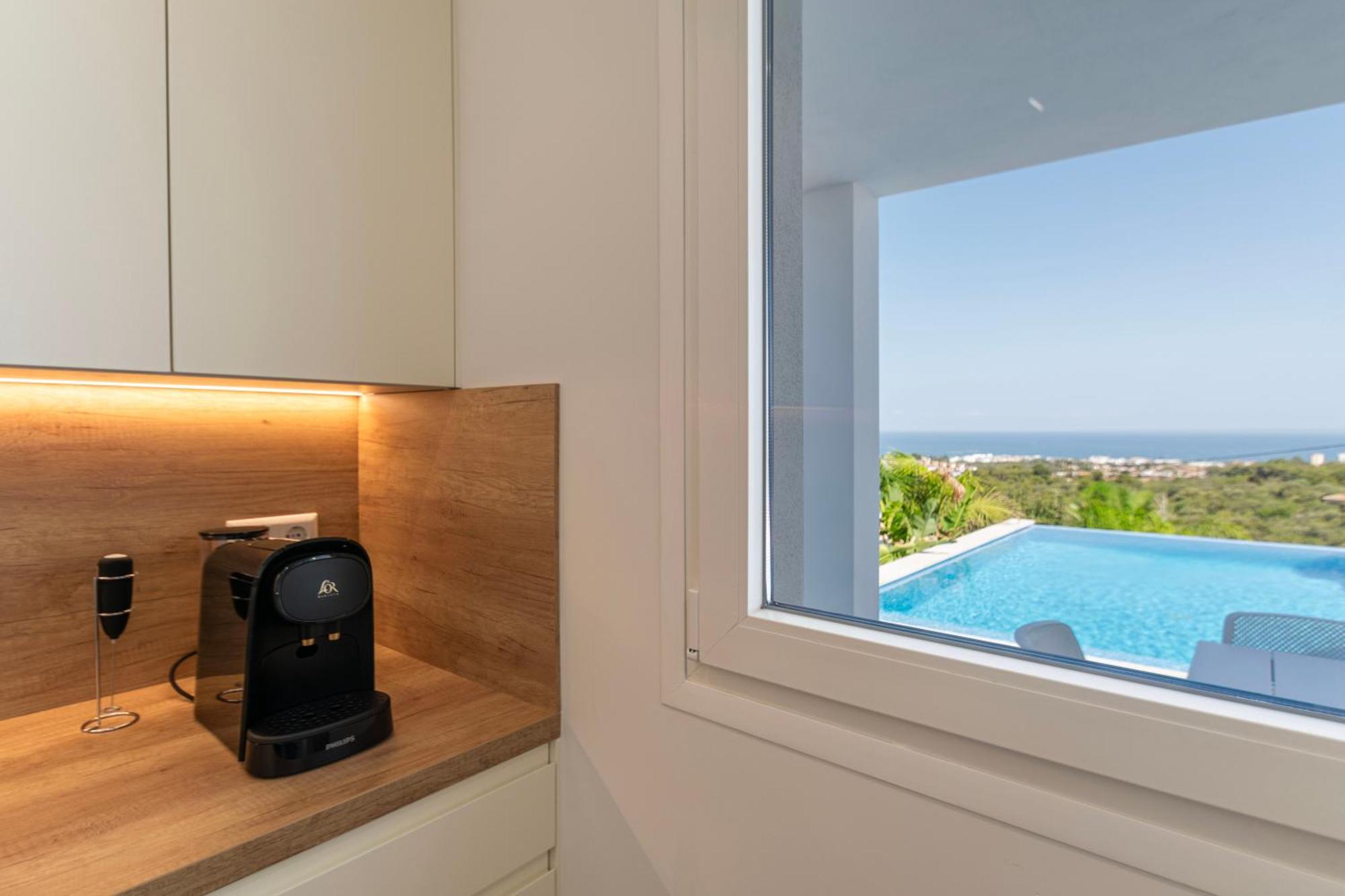 Happyplace -- With Panoramic Sea View Heated Infinity Saltwater Pool * Málaga