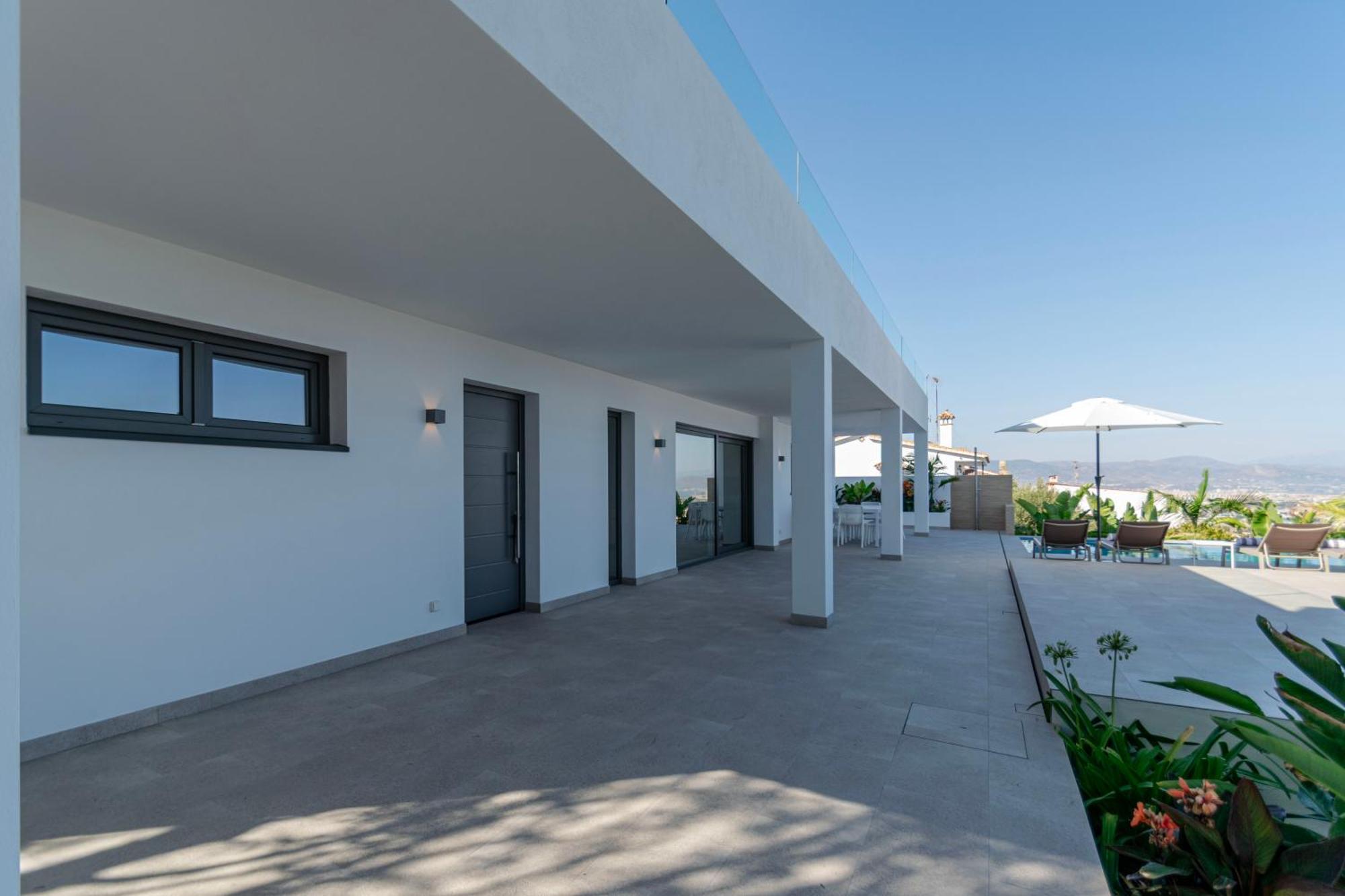 Villa Happyplace -- With Panoramic Sea View Heated Infinity Saltwater Pool Málaga