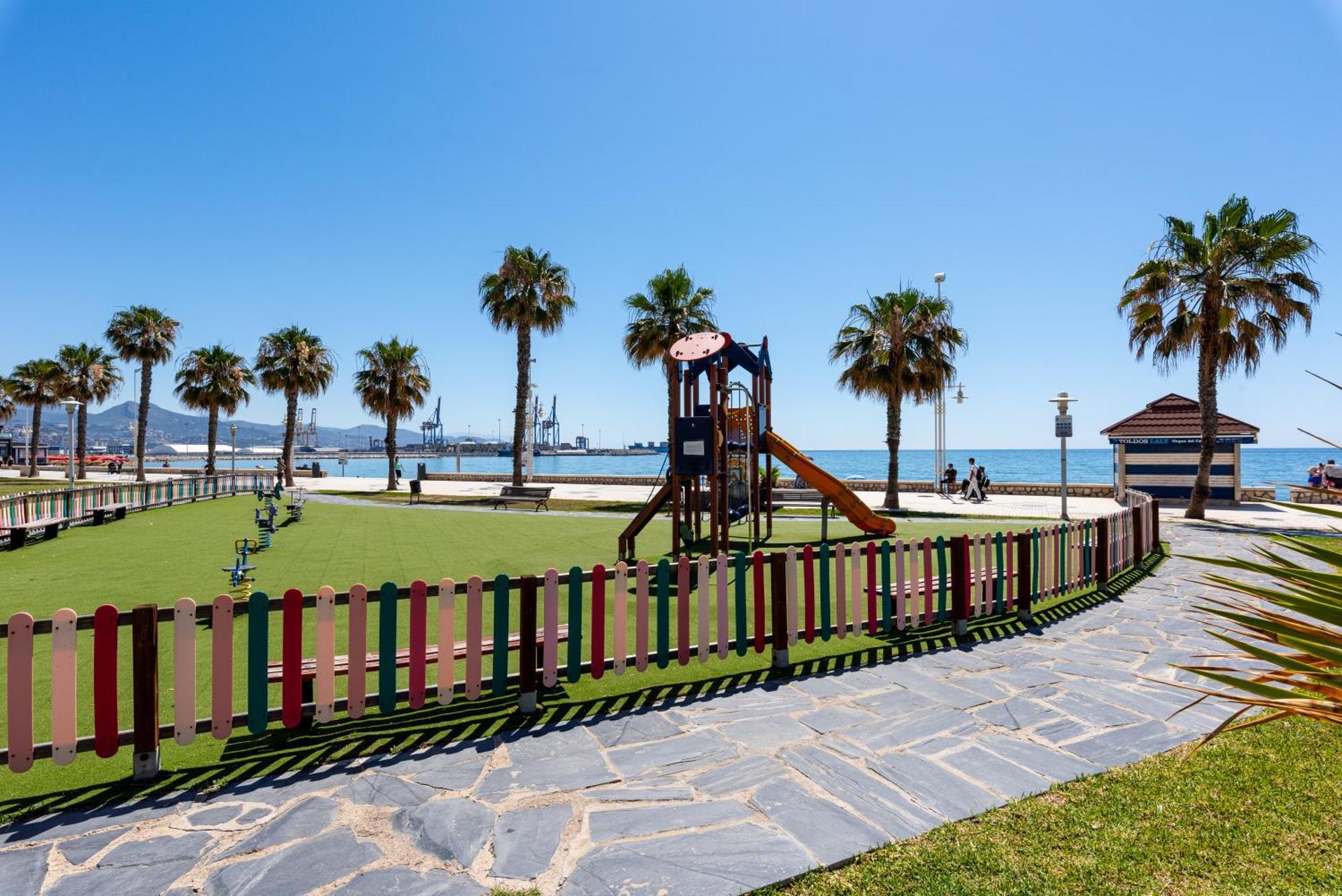 Wintowinrentals Huelin Con Terraza Chill Out Сasa de vacaciones
