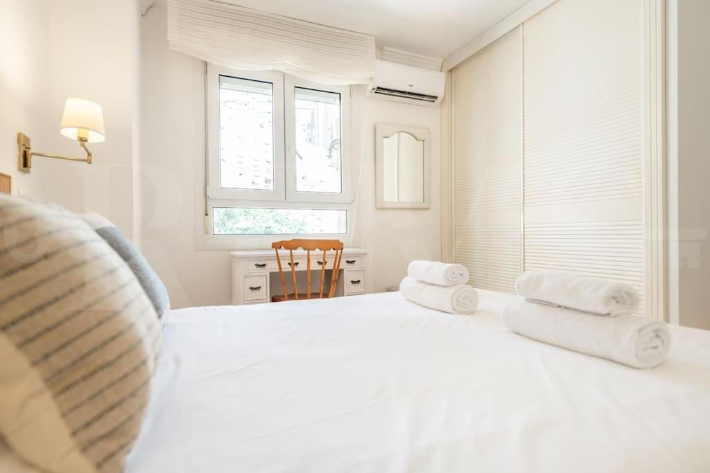 Charming In La Malagueta By Rems *