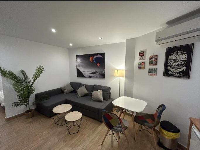 Acogedor Picasso Apartamento