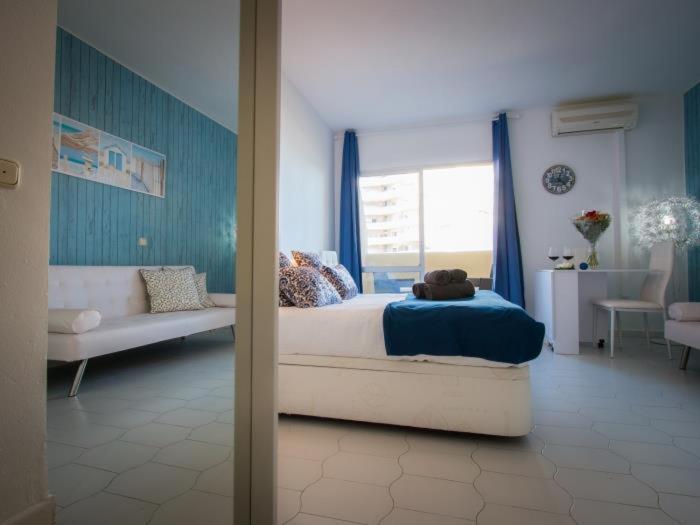 Apartamento Turquesa Con Vistas Al Mar Benalbeach