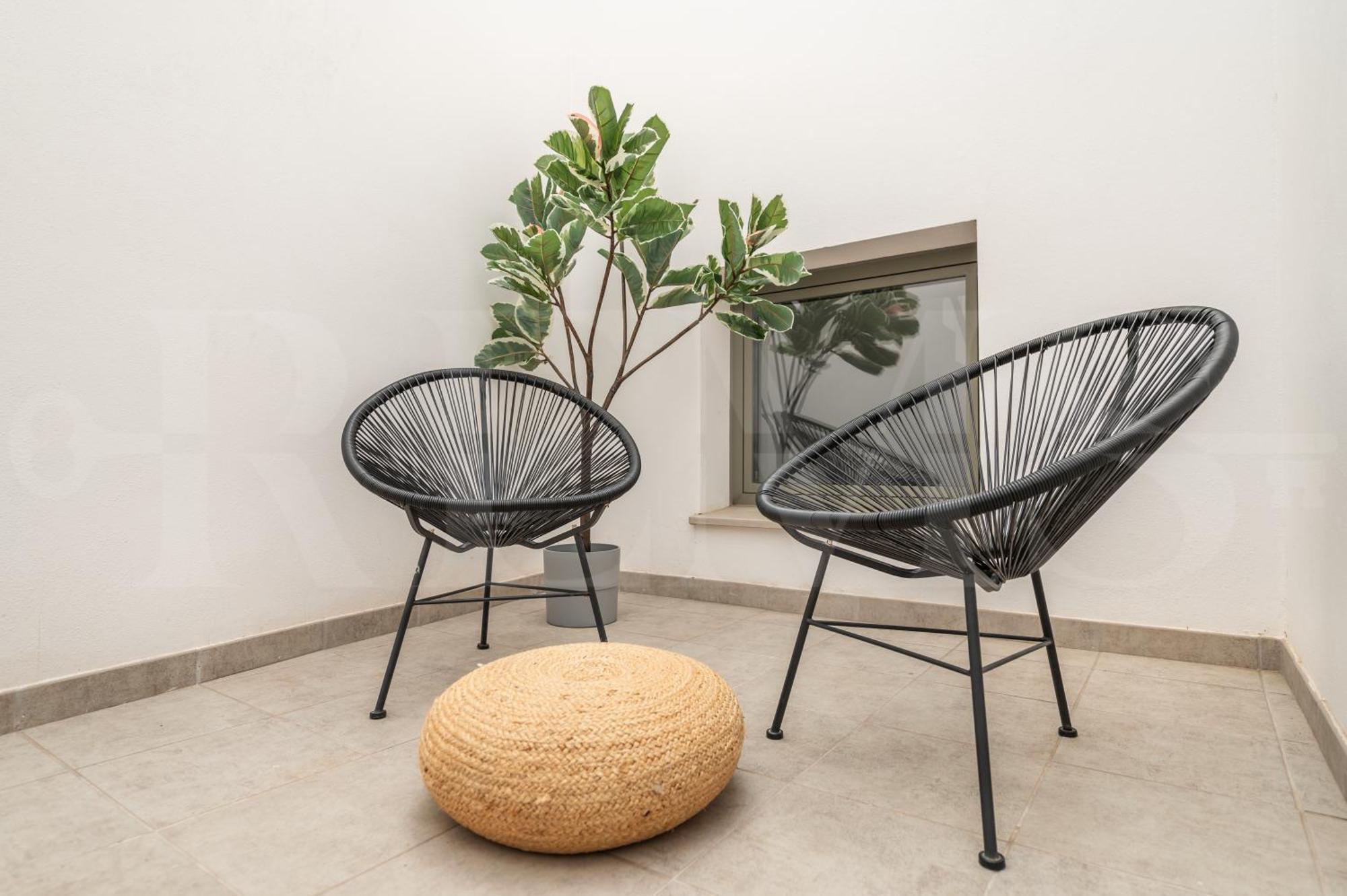 Picturesque With Terrace By Rems Apartamento