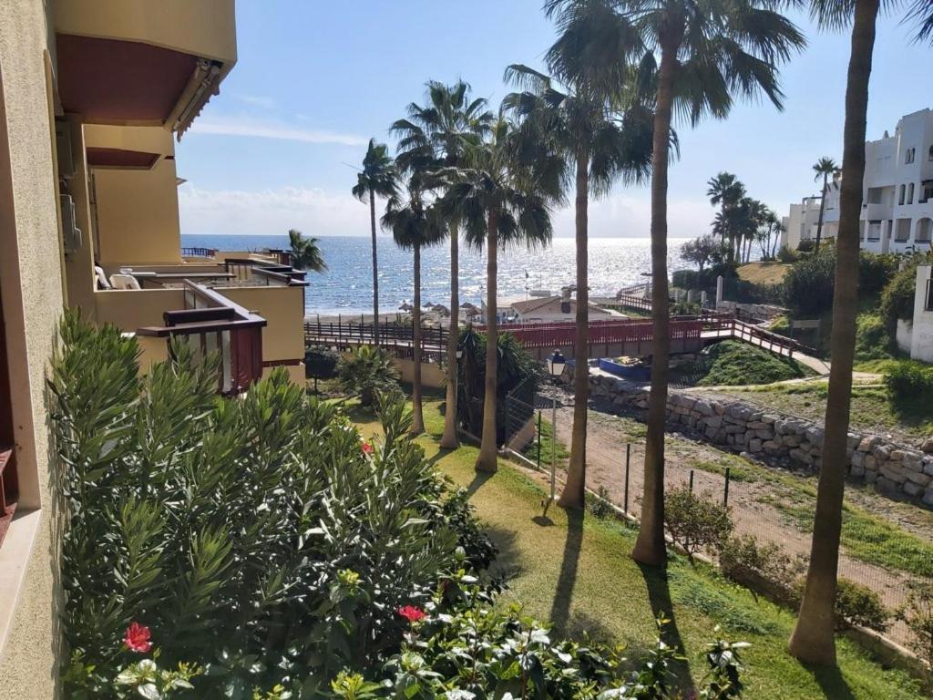 03526 Vistas Al Mar Lubinasol Primera Linea De Playa Apartamento