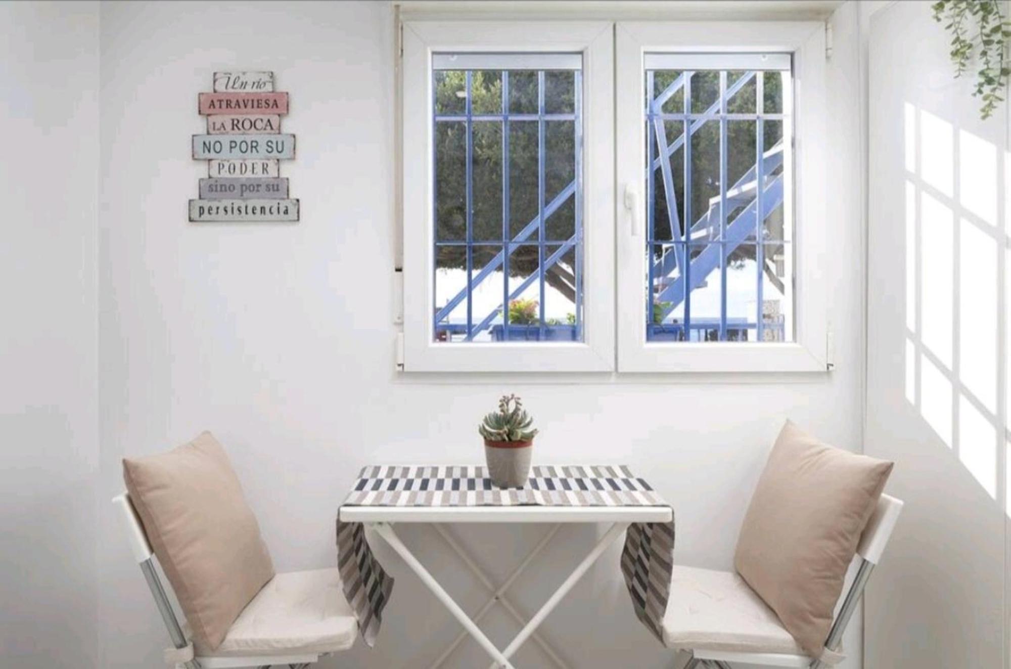 Apartment Water Front Beach Apt A