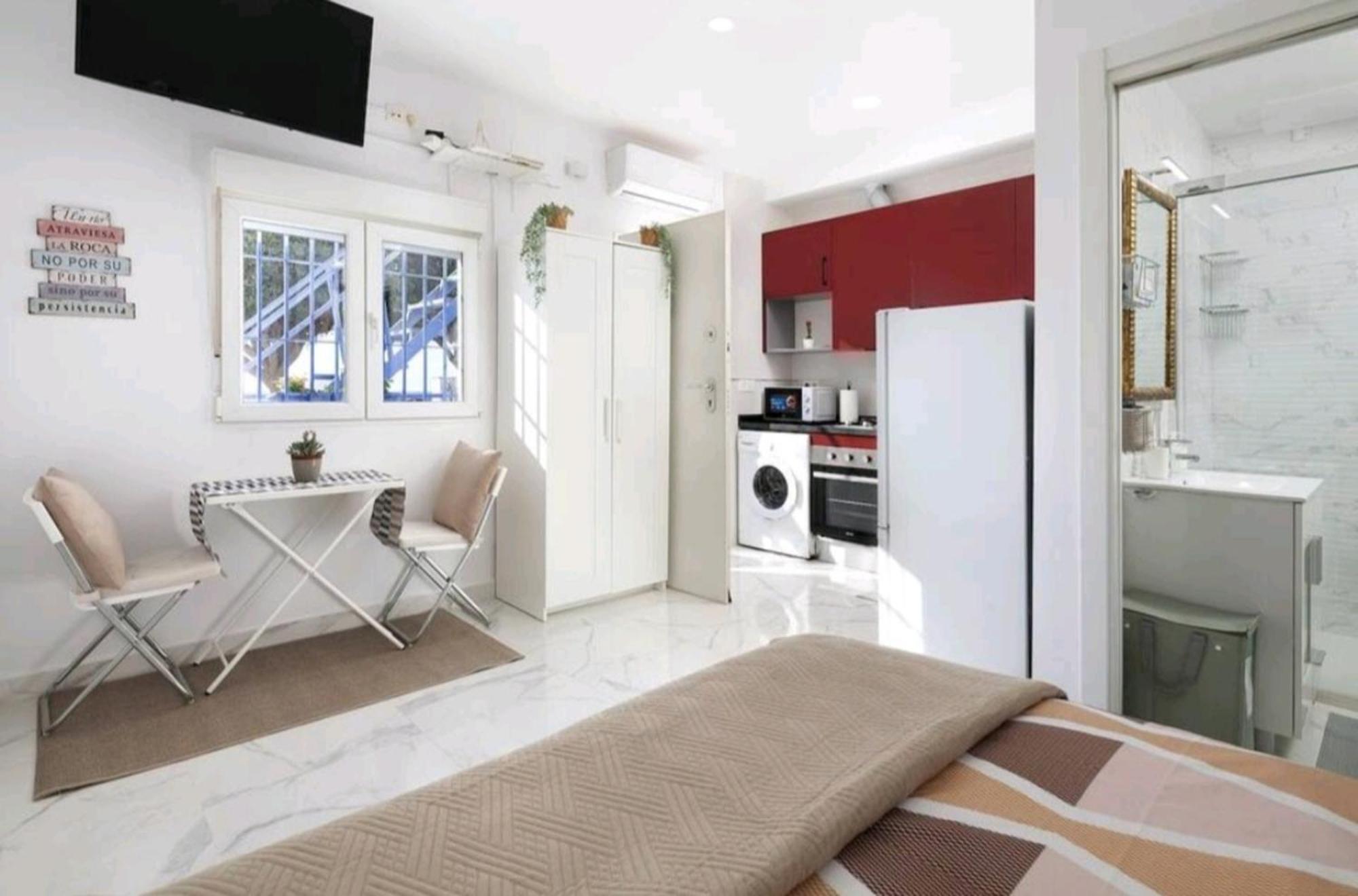 Apartment Water Front Beach Apt A