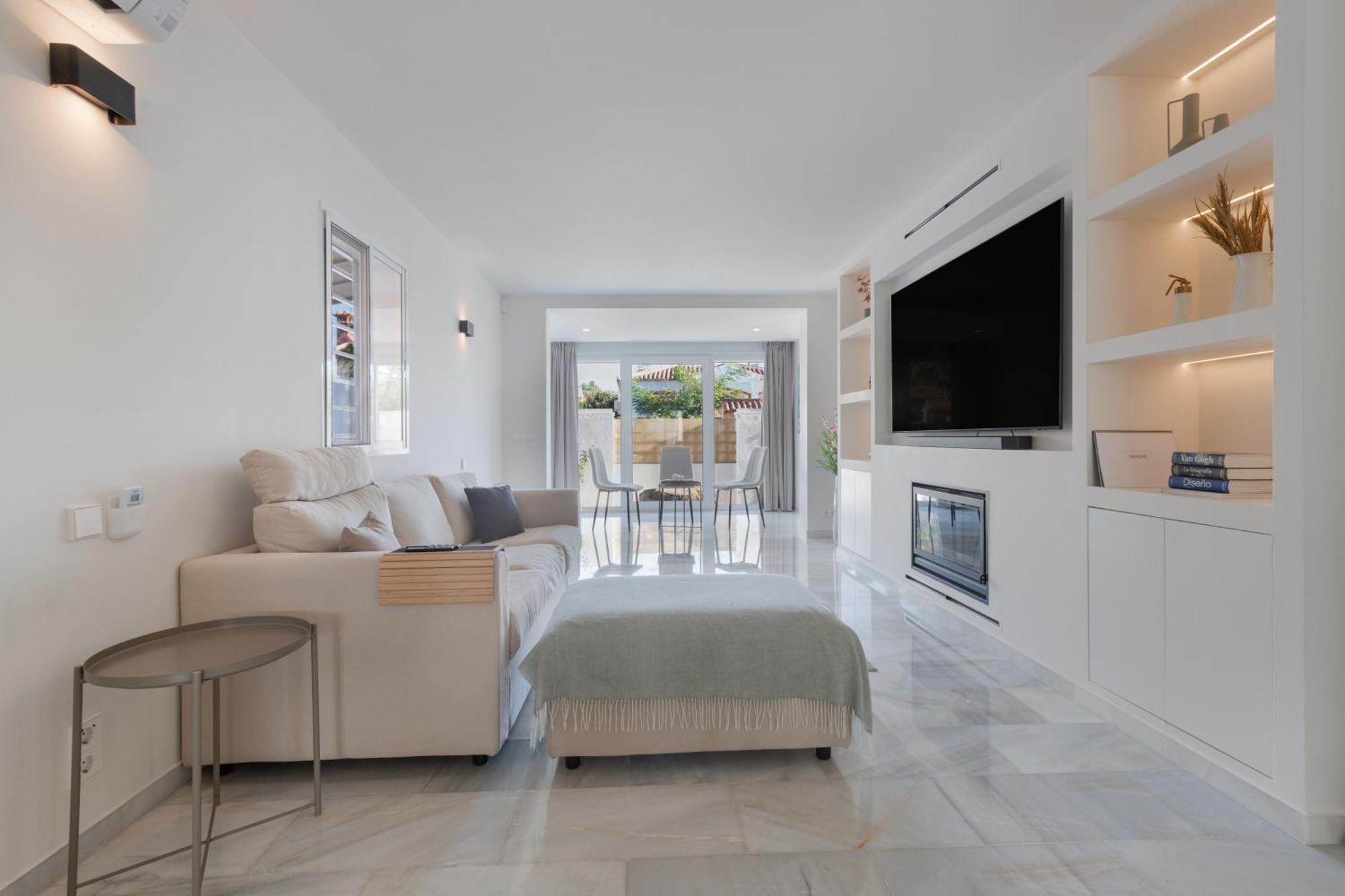 Luxurious And Modern Family Villa Málaga