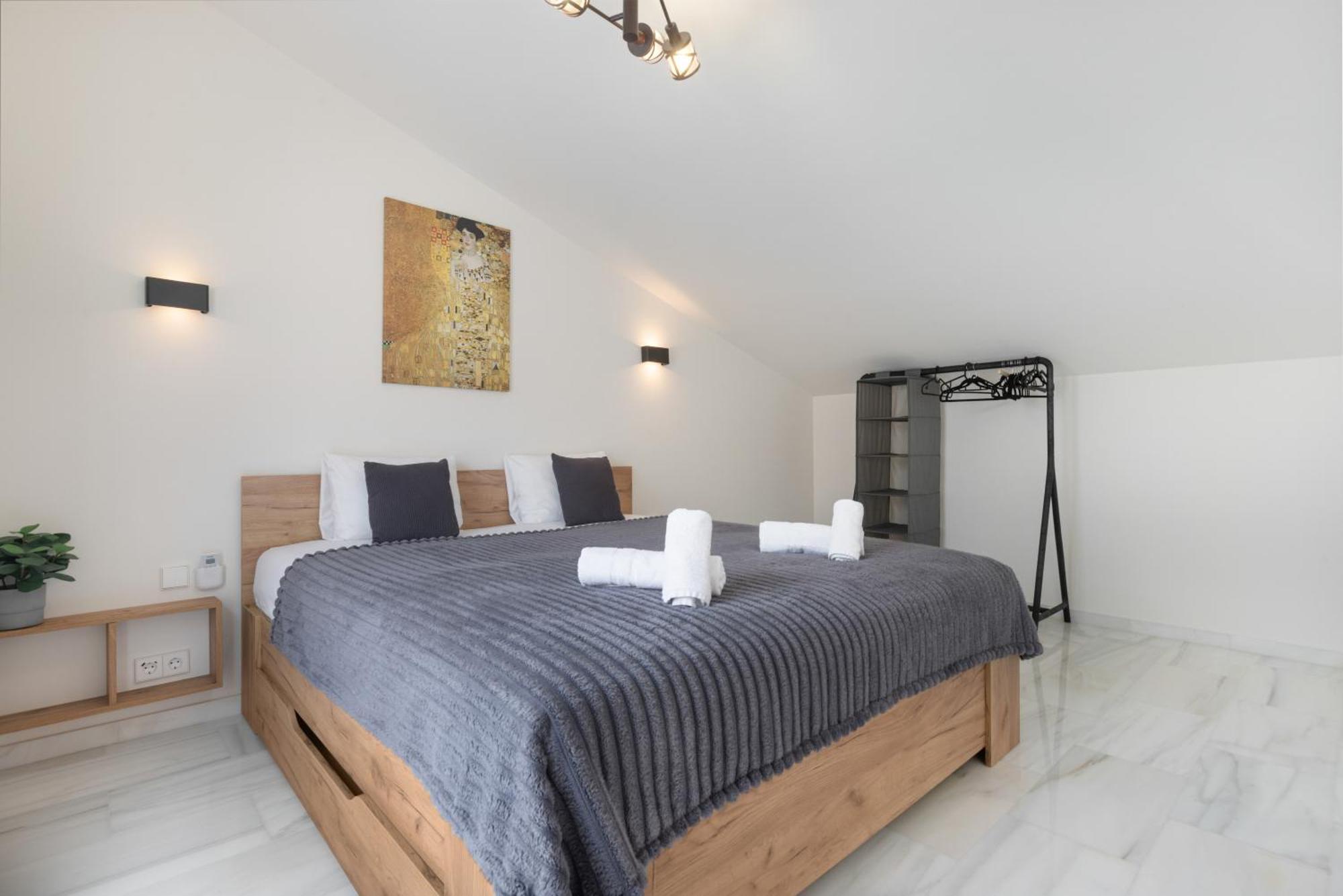 Luxurious And Modern Family Villa Málaga
