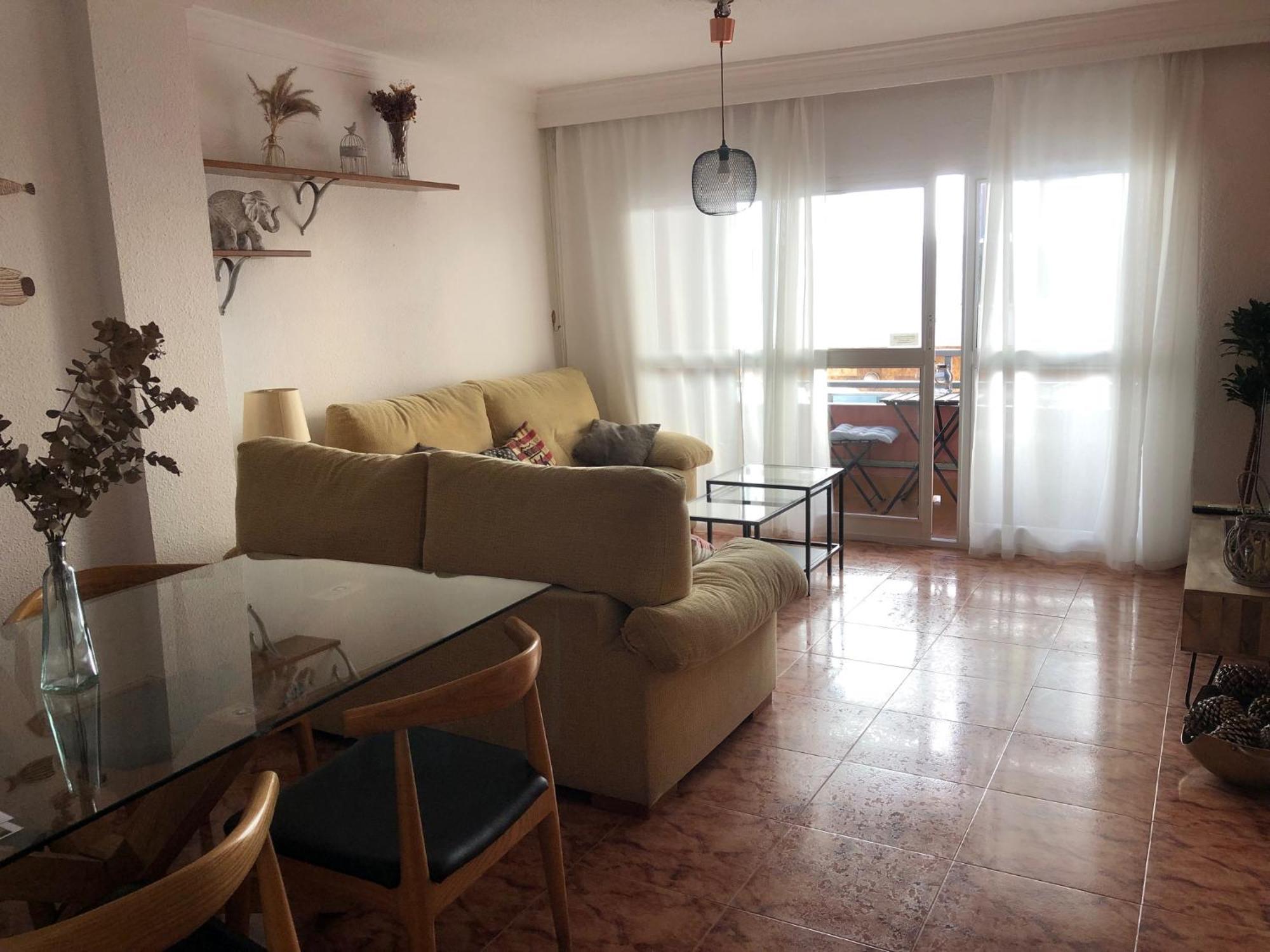 Apartamento Piso En Pedregalejo A 50m De La Playa.