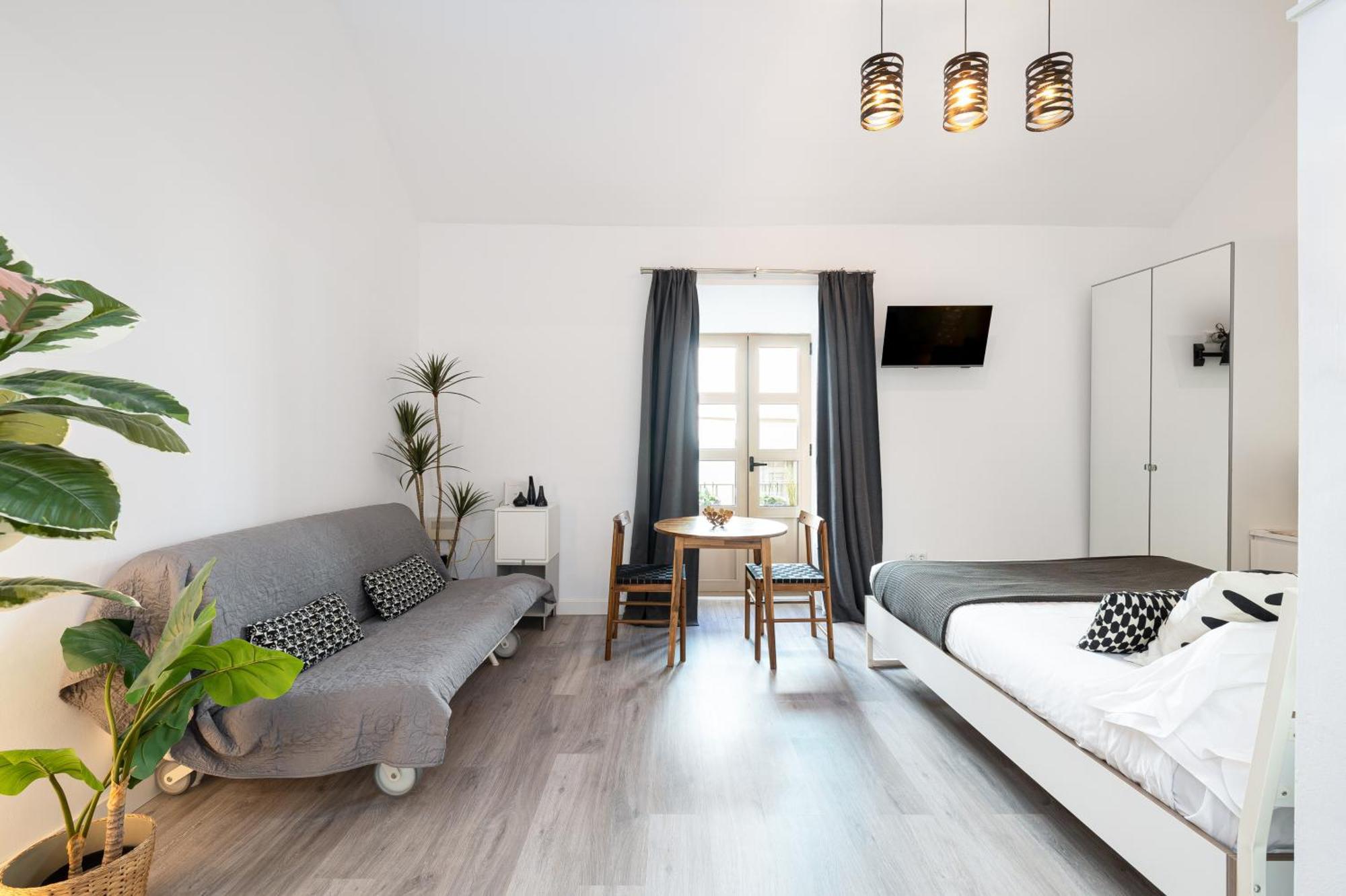 Apartamento H2m Hiniestrosa French Balcony Aacc Wifi