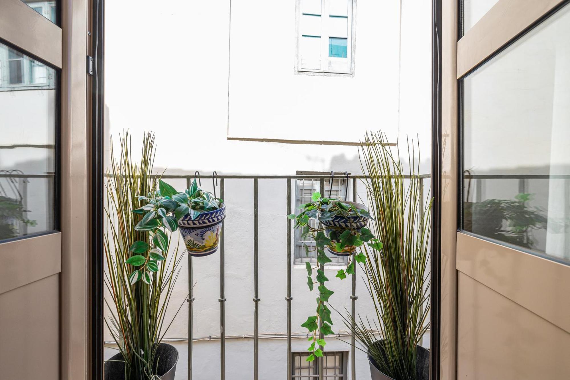 Apartamento H2m Hiniestrosa French Balcony Aacc Wifi