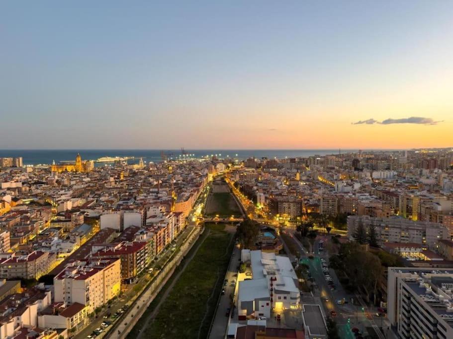 Apartamento Skyline With Pool - Floor 26 - Free Parking