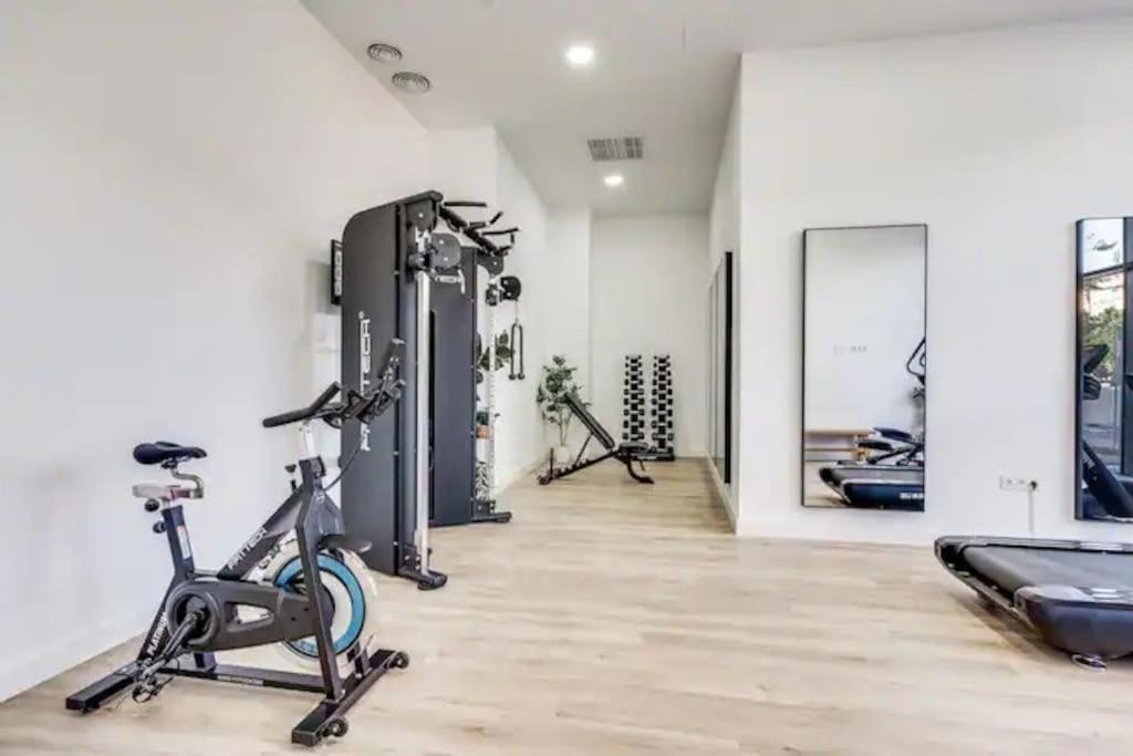Skyline With Pool - Floor 26 - Free Parking Apartamento Málaga