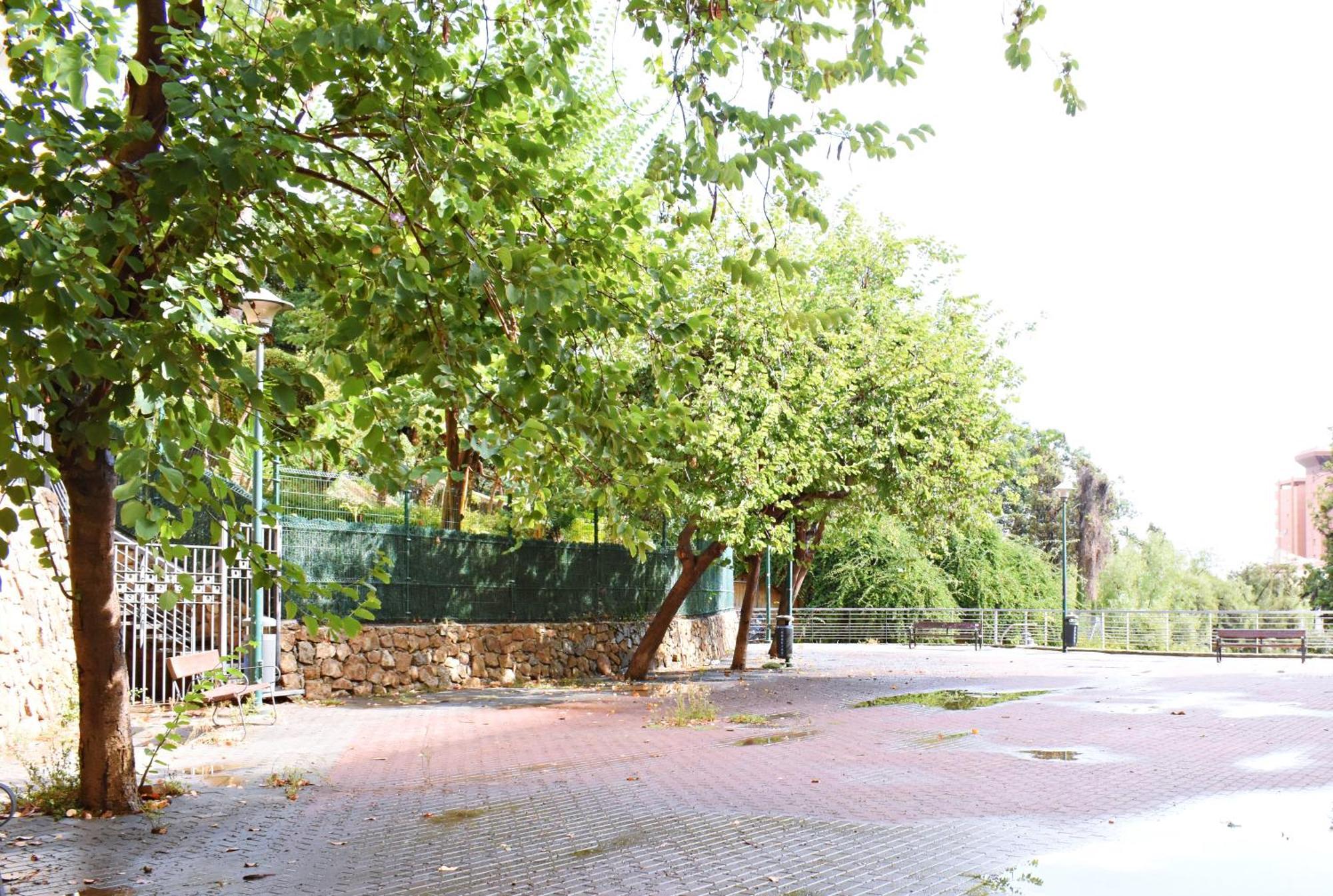 Malagueta's Cozy With Parking And Swimming Pool