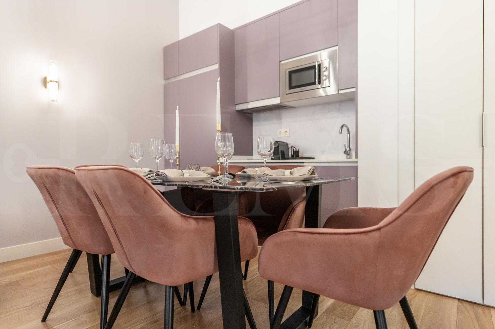 Sophisticated Modern Center By Rems Apartamento