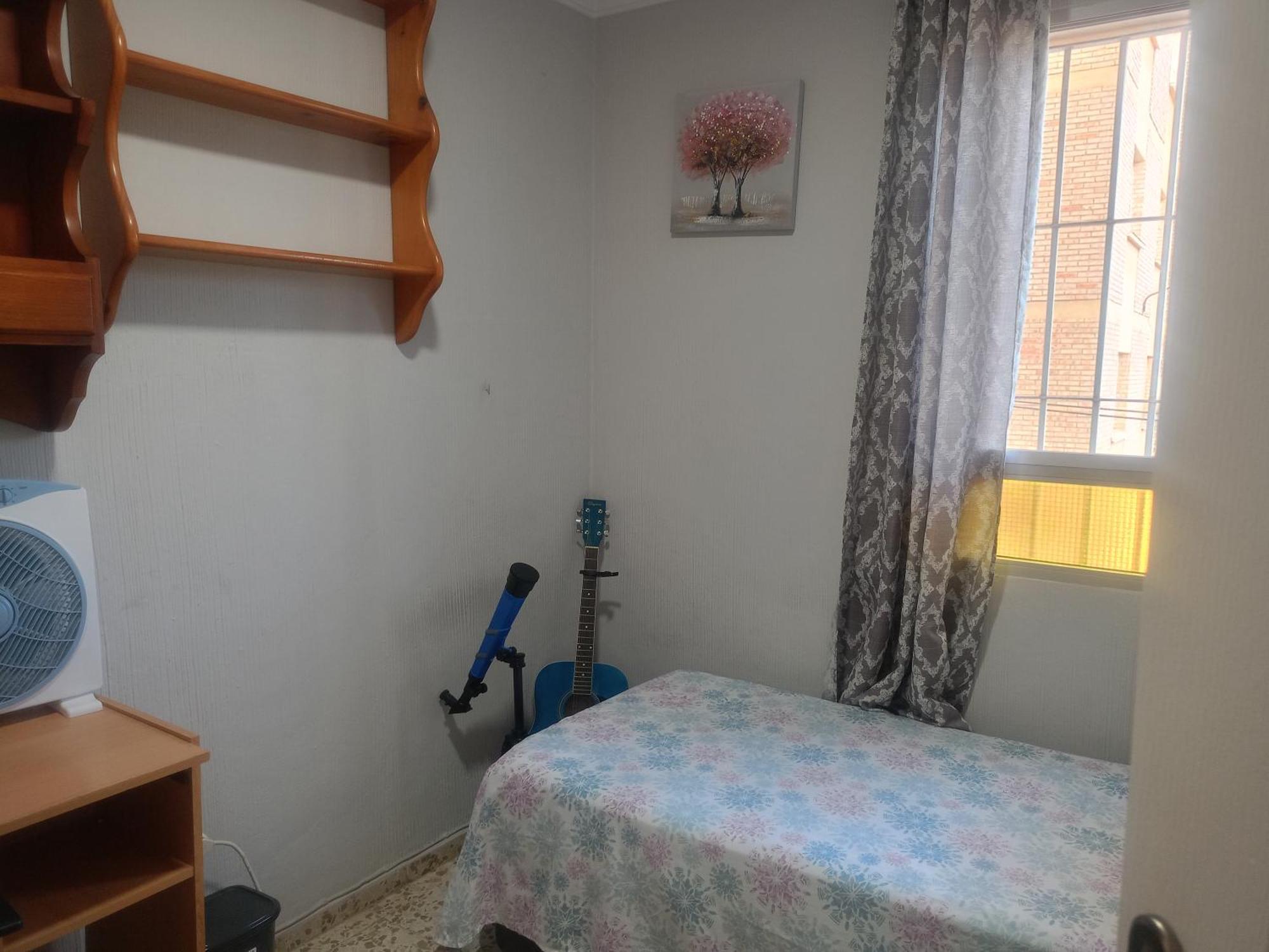Habitación en casa particular Calle Marmolista