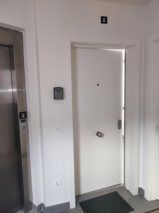 Piso Completo-parking Gratuito * Malaga