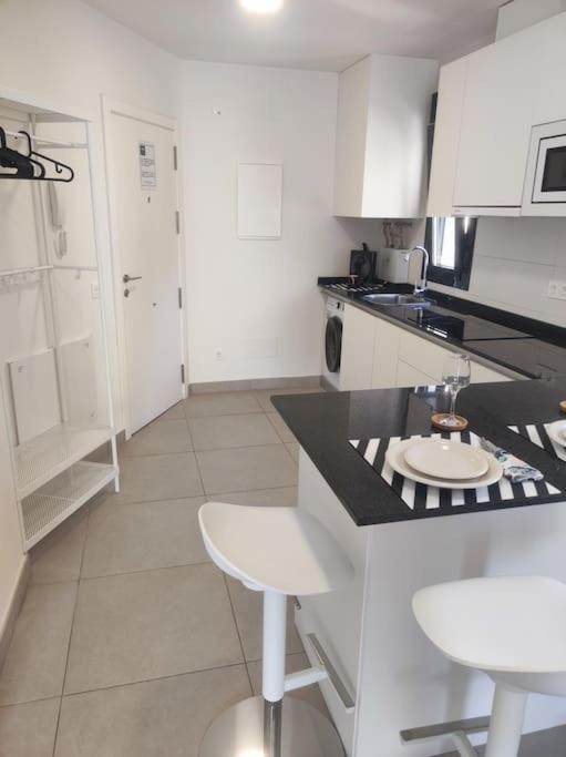 Piso Completo-parking Gratuito Apartment *
