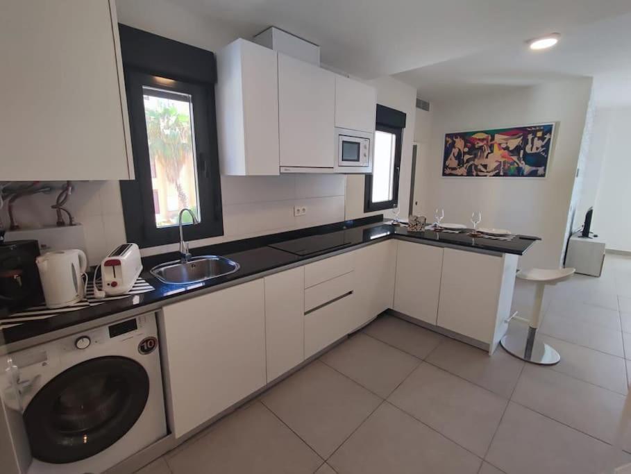 Piso Completo-parking Gratuito Apartment