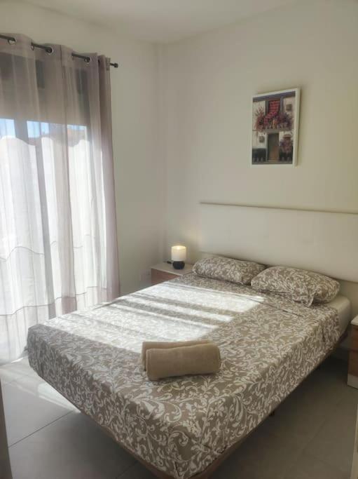 Piso Completo-parking Gratuito Apartment *