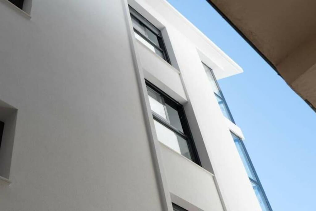 Piso Completo-parking Gratuito *