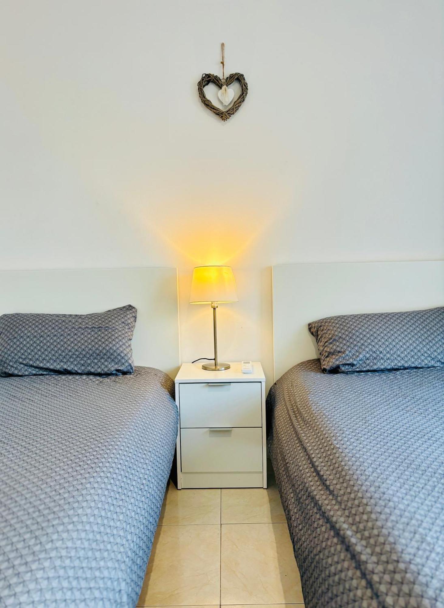 Flores - Atico Duplex Con Terraza - Probeyma - * Malaga