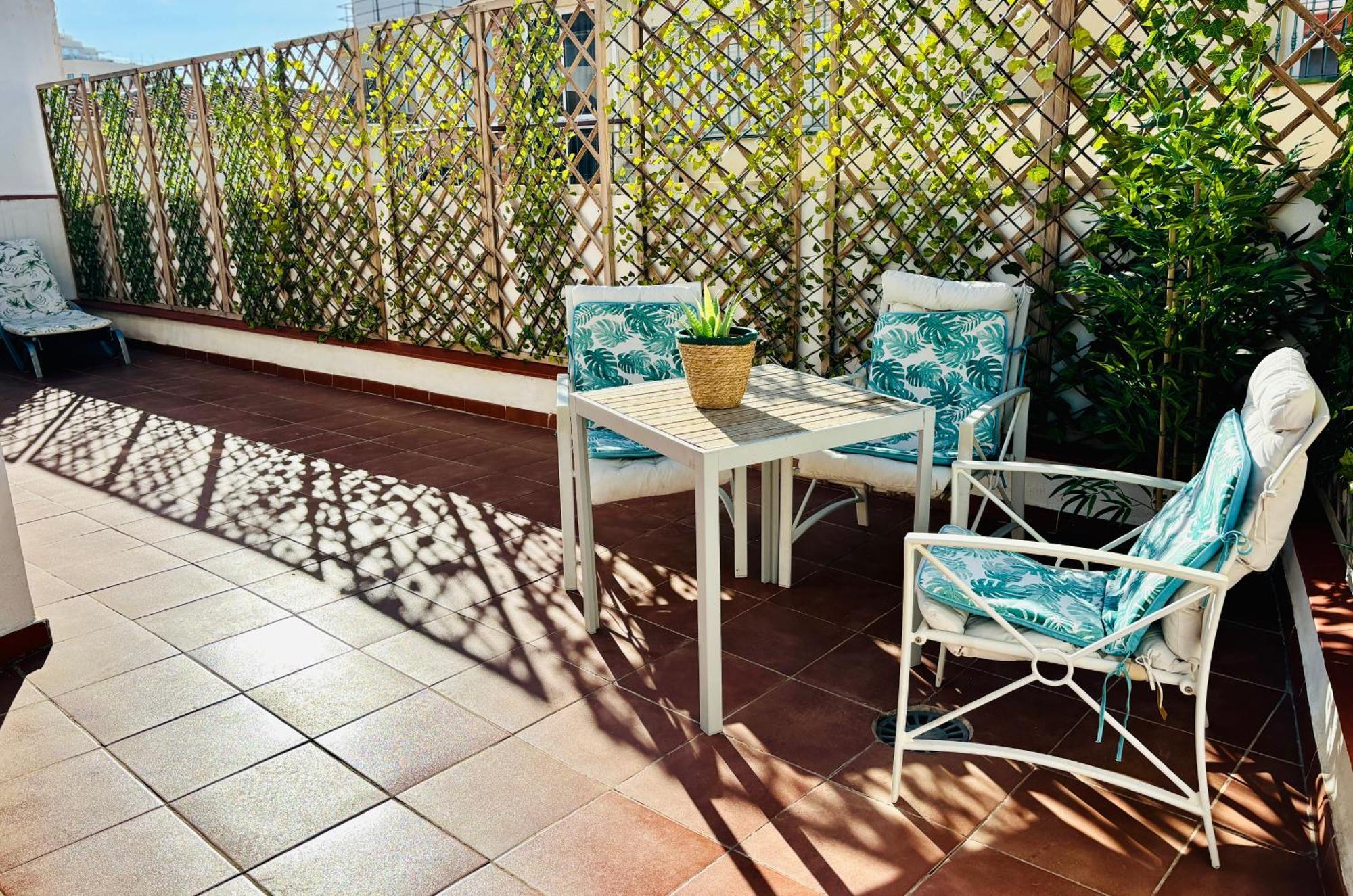 Flores - Atico Duplex Con Terraza - Probeyma - *