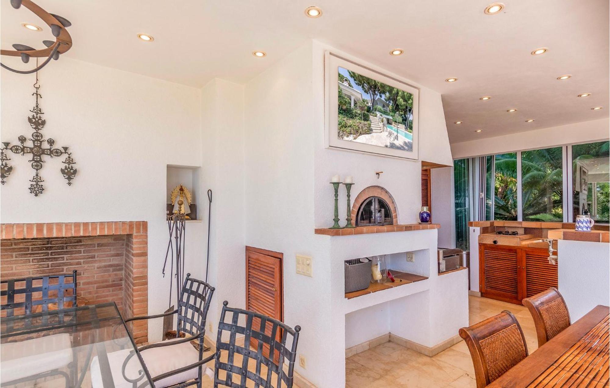 7 Bedroom Cozy In Сasa de vacaciones *