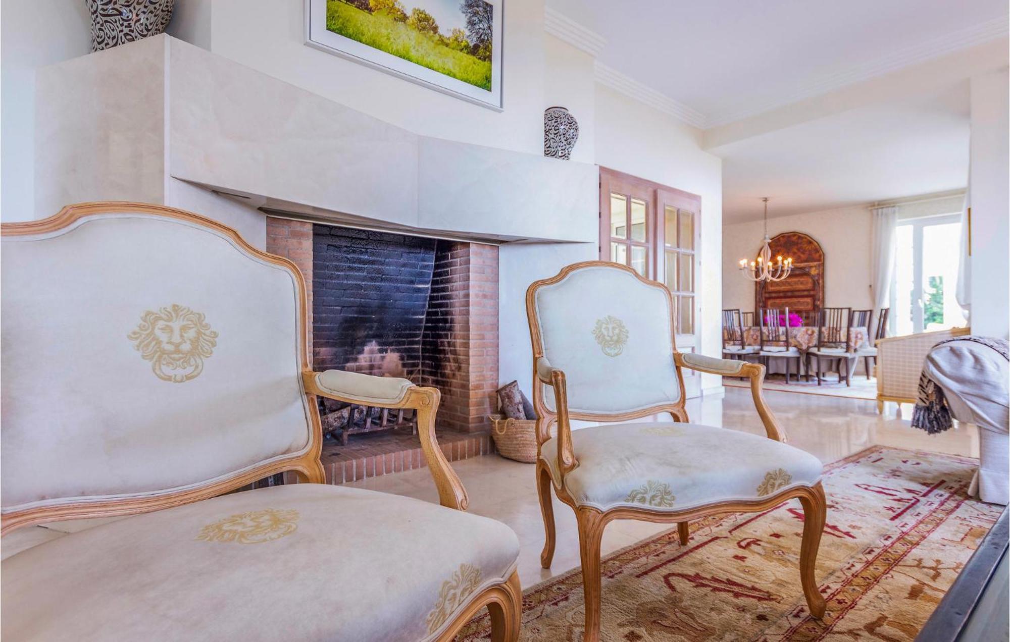 Сasa de vacaciones 7 Bedroom Cozy In