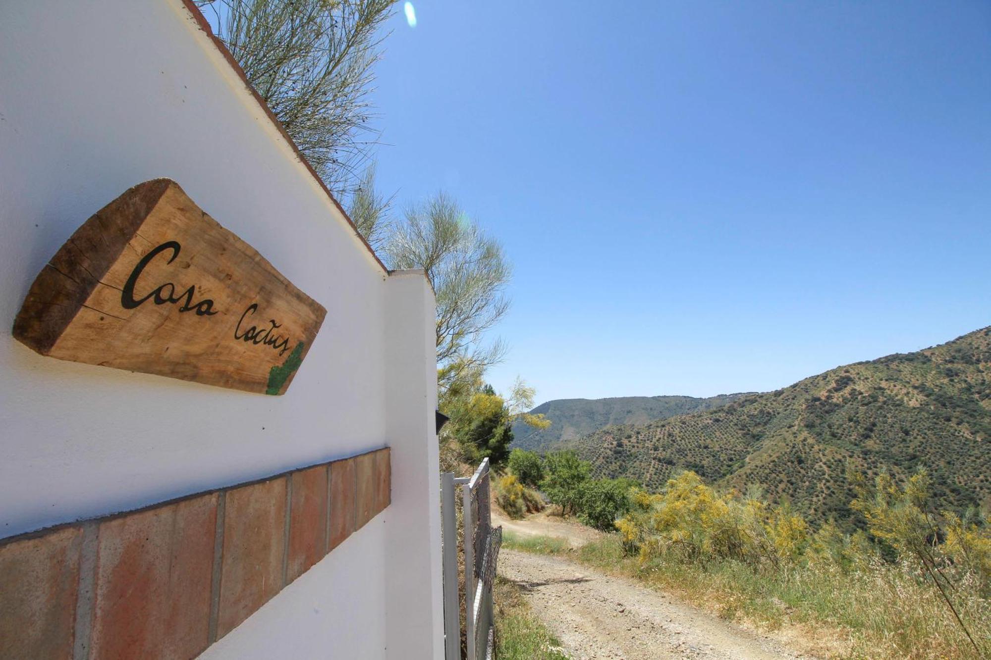 Trompetilla Montes De With Yoga And * Málaga