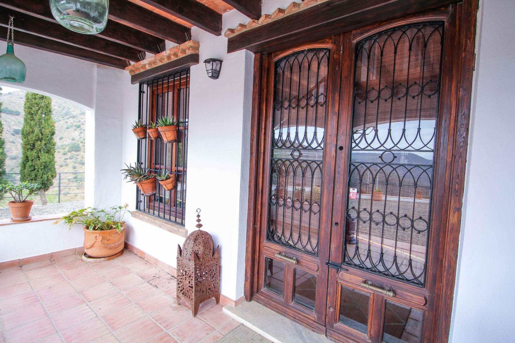Trompetilla Montes De With Yoga And Villa