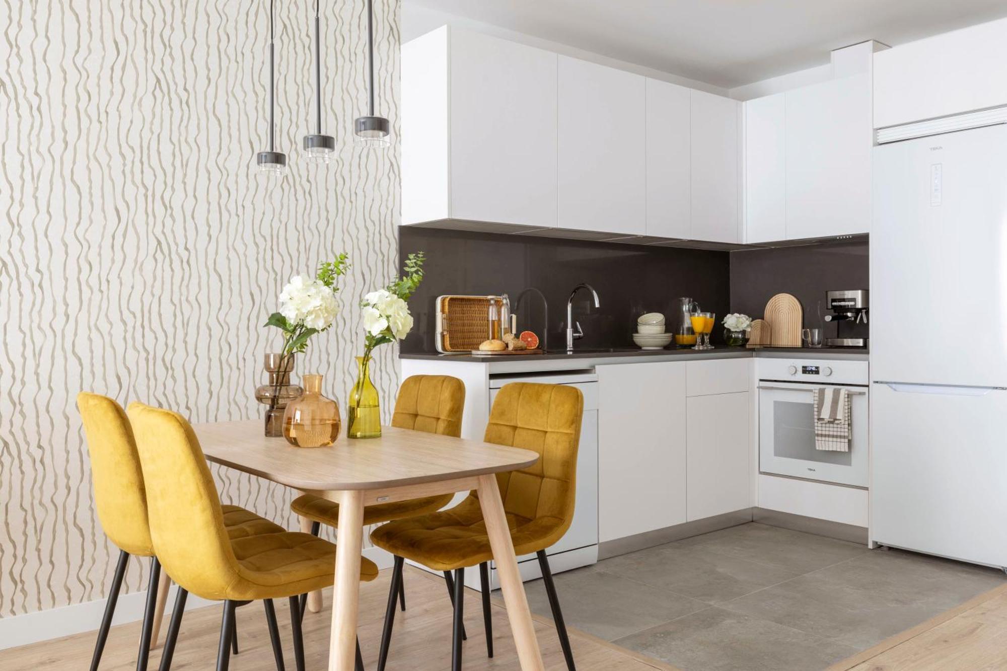 Urban Sky Serviced By P&o Apartamento *
