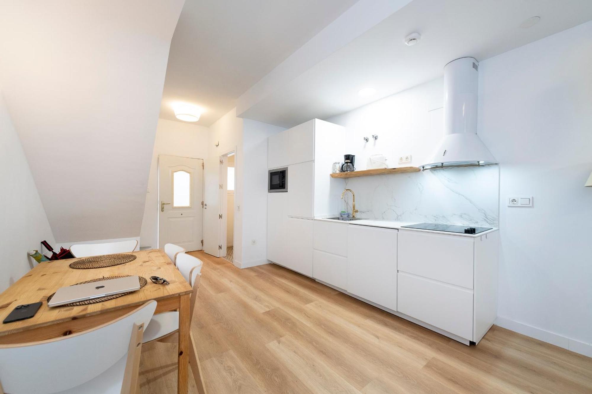 Apartamento Duplex Victoria Amplio Y A 15 Min Del Centro Y Calle Larios Málaga