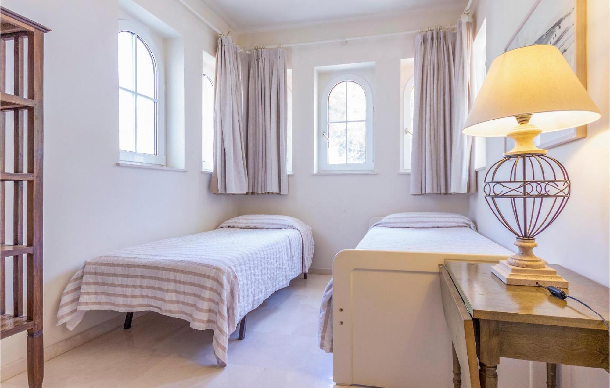 Сasa de vacaciones 7 Bedroom Cozy In Málaga
