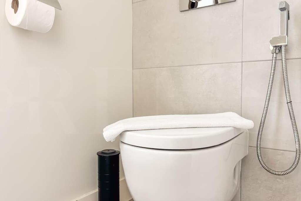 Gem With Stunning Port & Sea Views By Rems Málaga