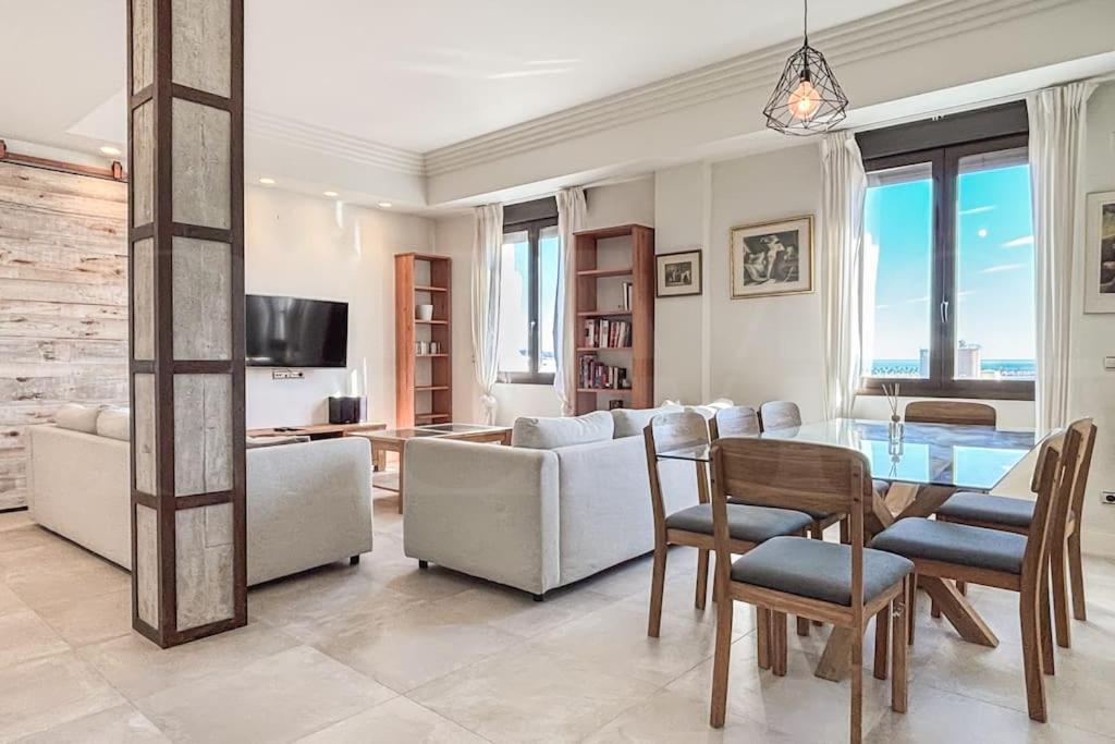 Apartamento Gem With Stunning Port & Sea Views By Rems Málaga