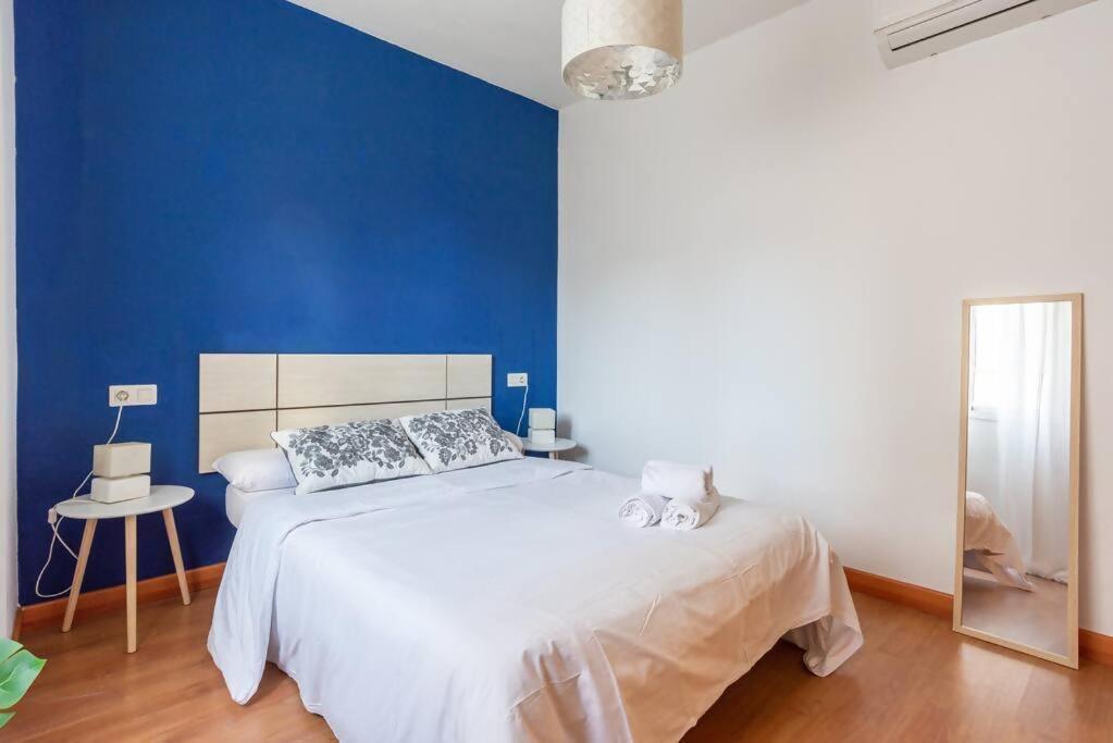 Apartamento Atico Soleado En El Centro De *