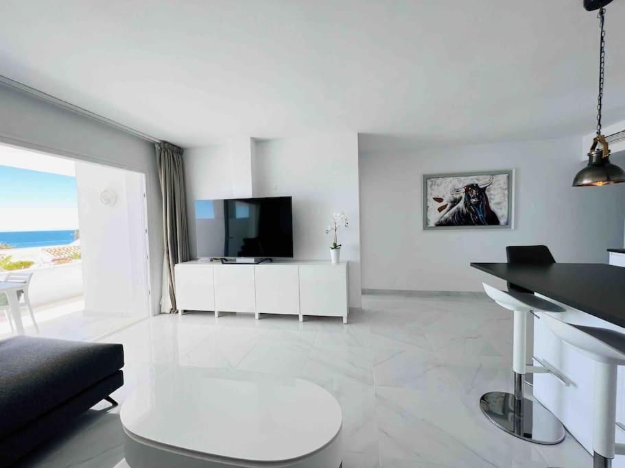 Modern, Spacious 3 Bedroom With Sea View * Málaga