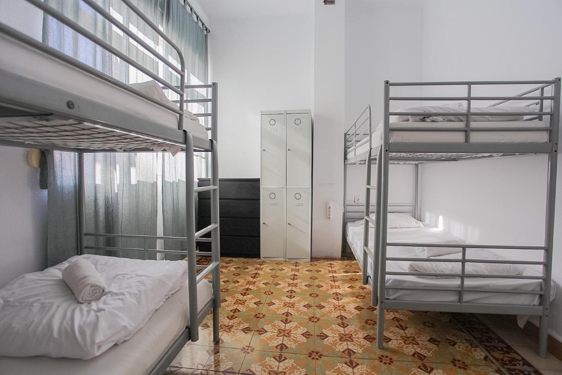 Barbatuke Conde Hostal *
