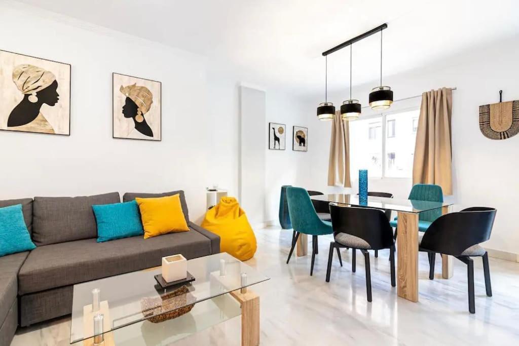Vialia Center By Ele *
