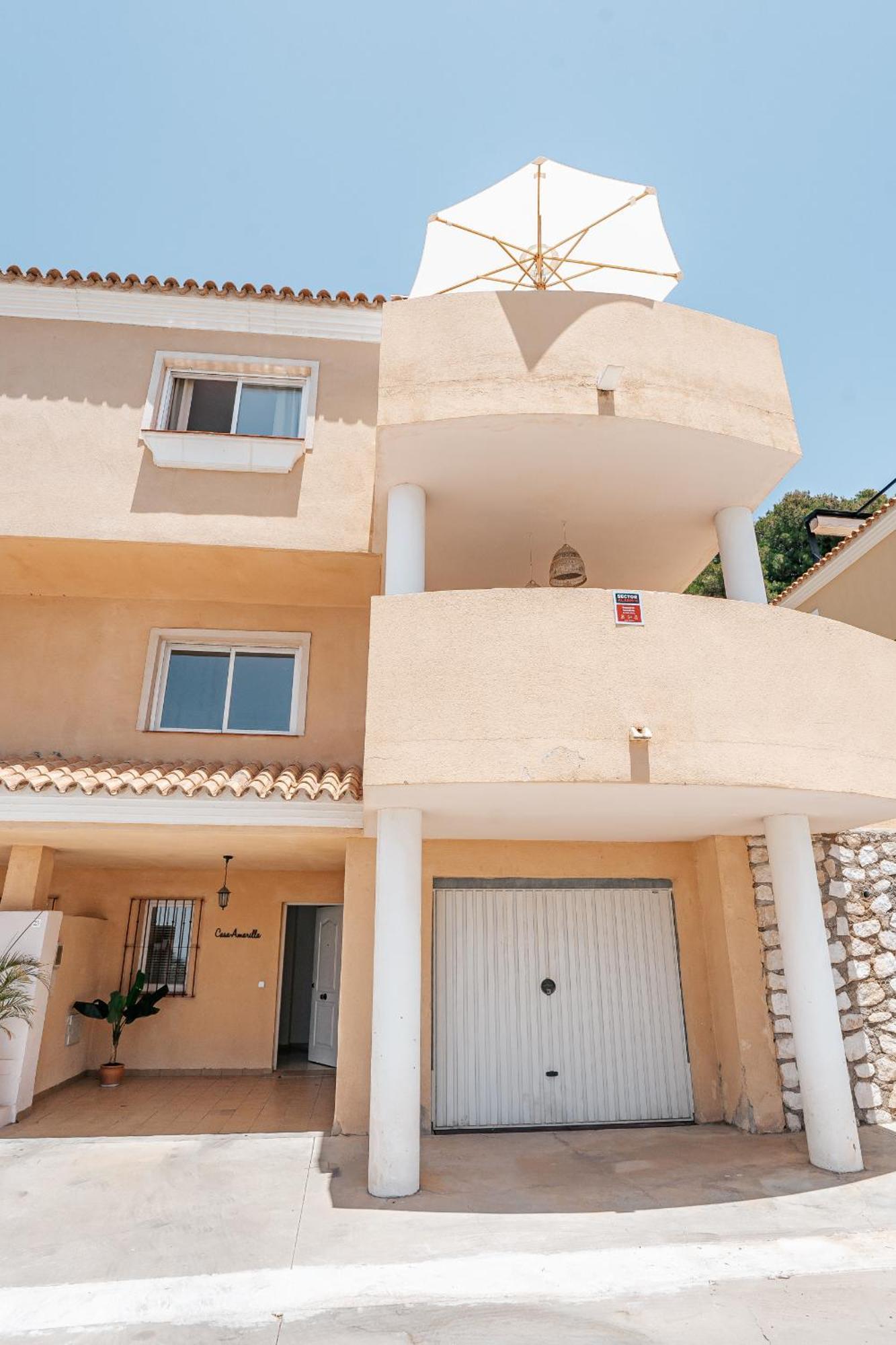 New Renovated Townhouse With Sea View And Jacuzzi Сasa de vacaciones Málaga