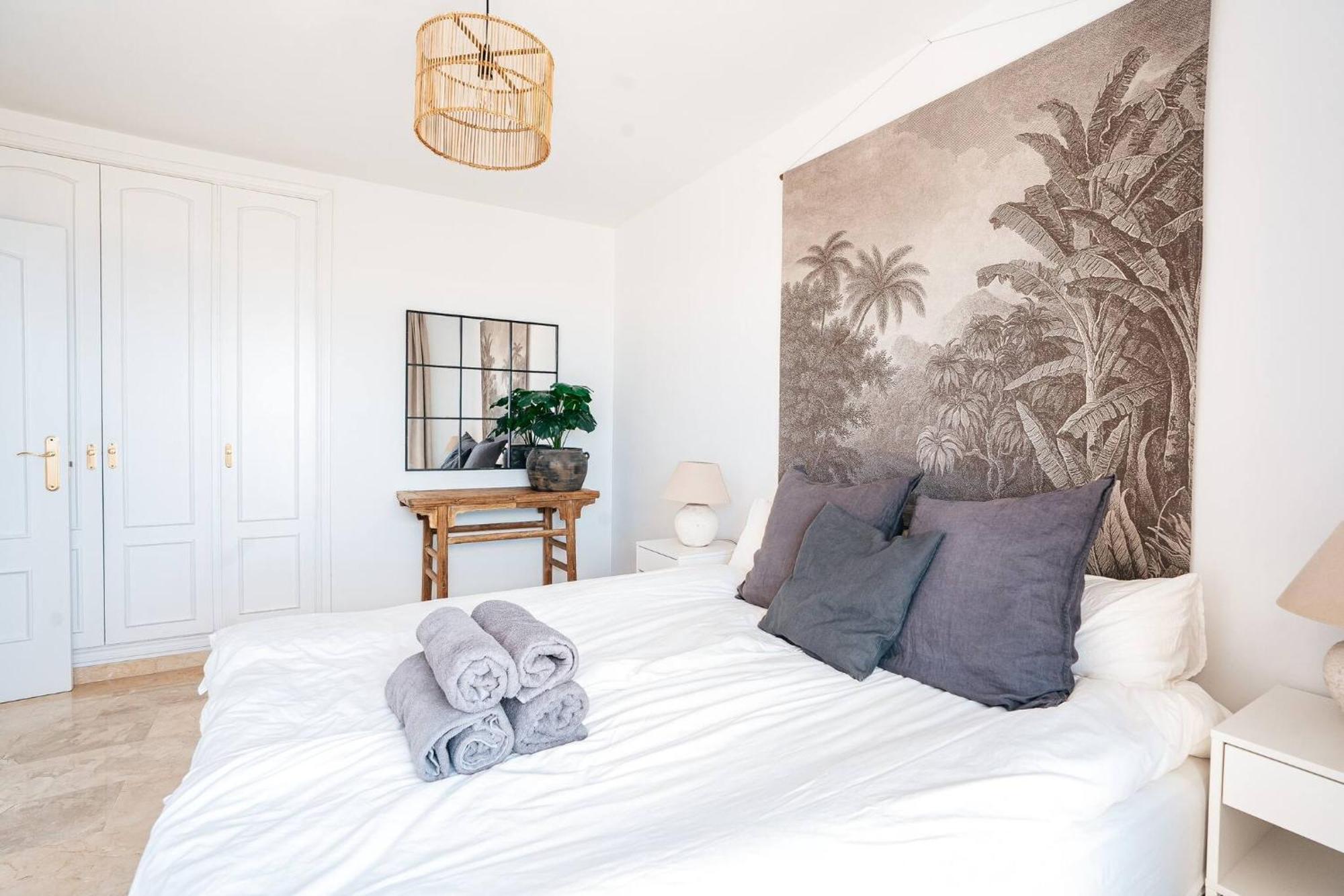 New Renovated Townhouse With Sea View And Jacuzzi * Málaga