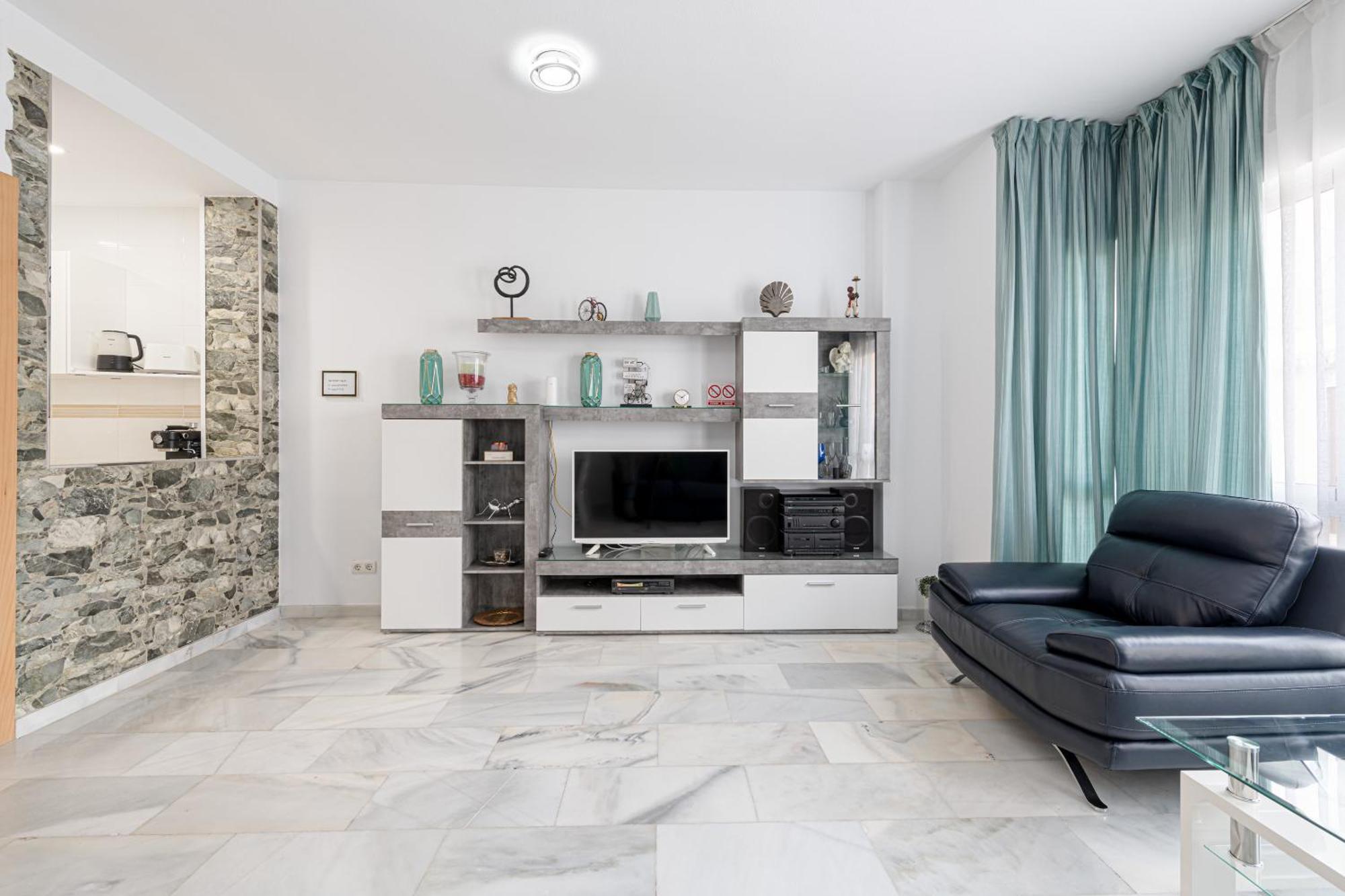 Luxury Poseidon Apartahotel