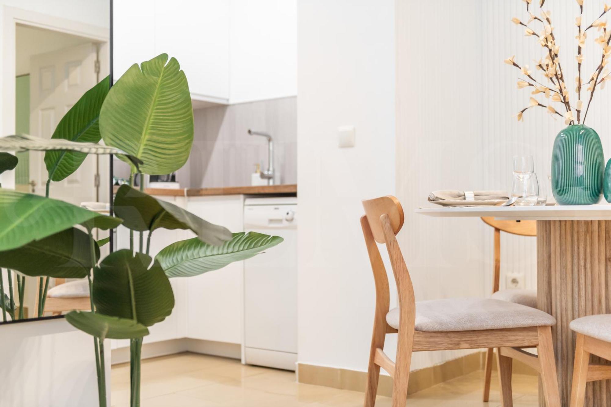 Apartamento Cozy In The Heart Of By Rems Málaga