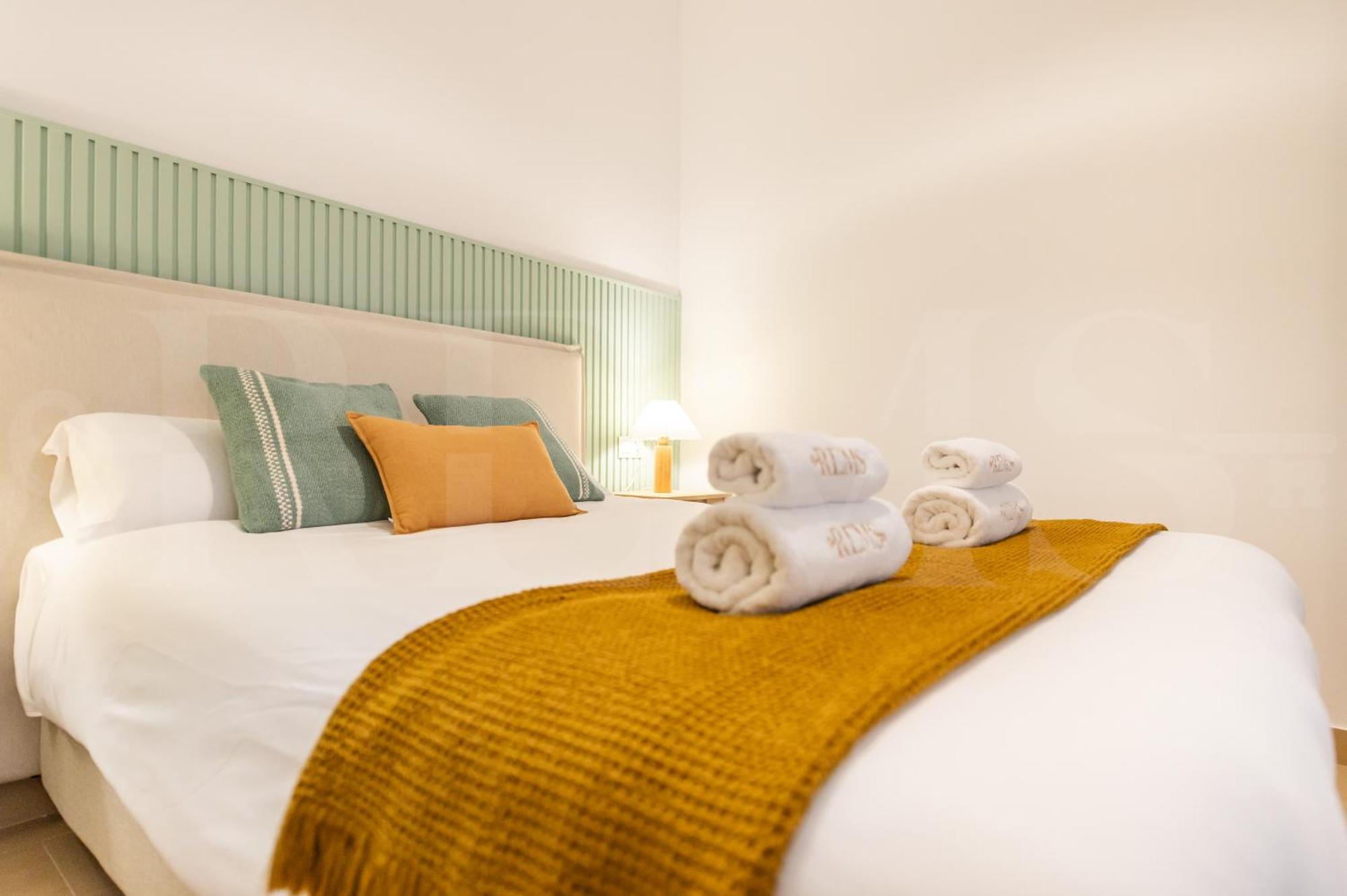 Cozy In The Heart Of By Rems Apartamento