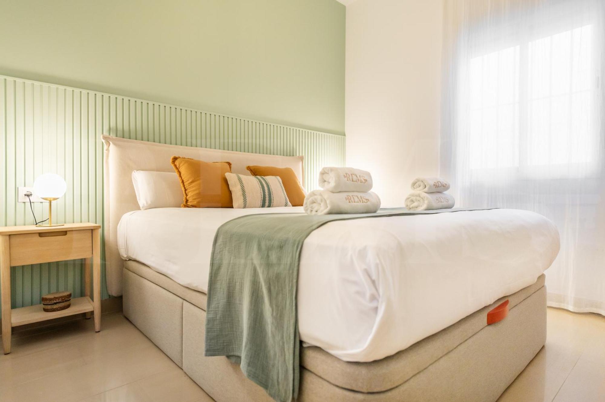Apartamento Cozy In The Heart Of By Rems Málaga