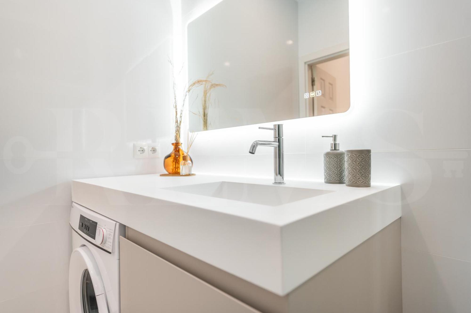 Apartamento Cozy In The Heart Of By Rems Málaga