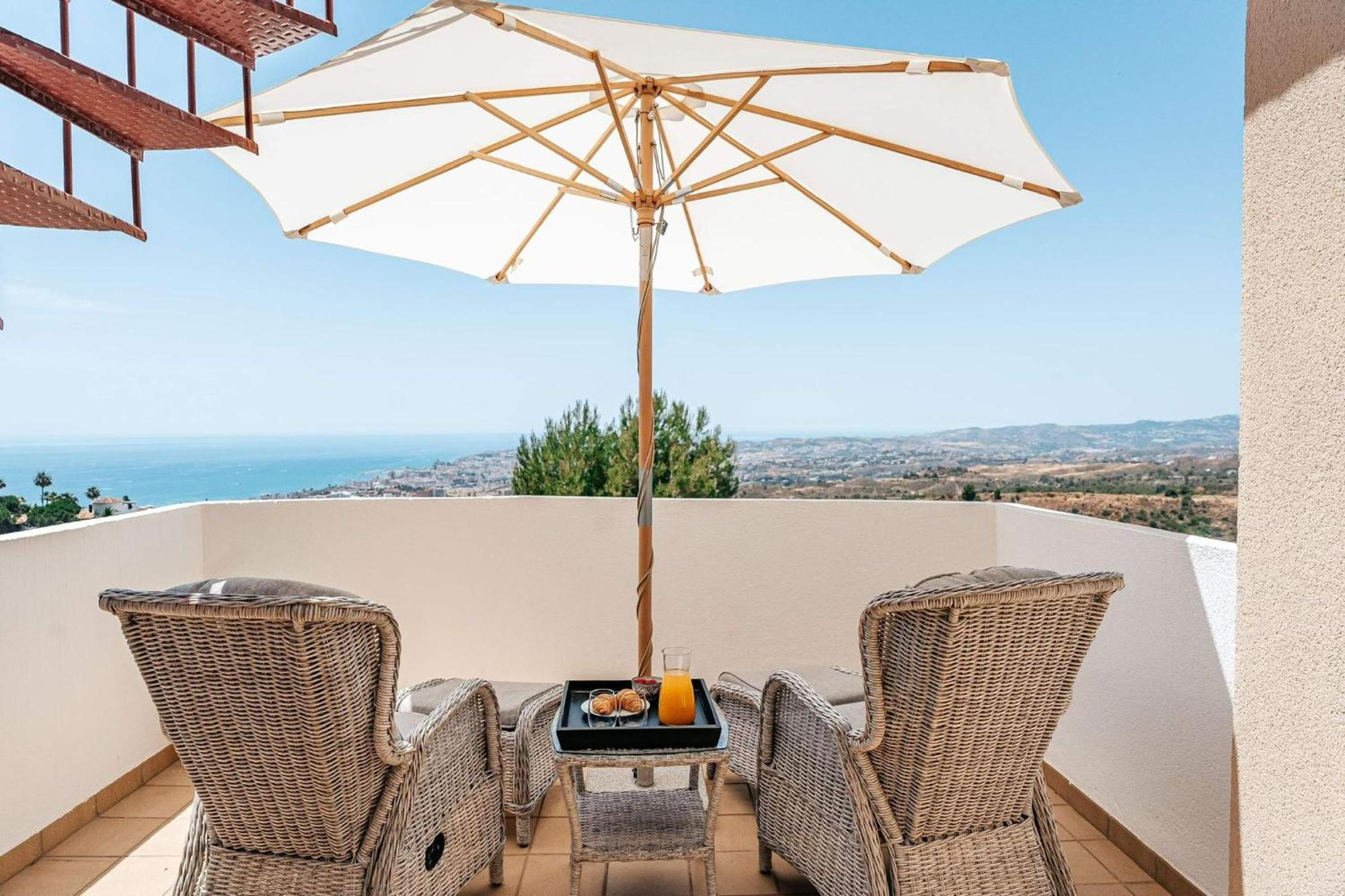 Сasa de vacaciones New Renovated Townhouse With Sea View And Jacuzzi *