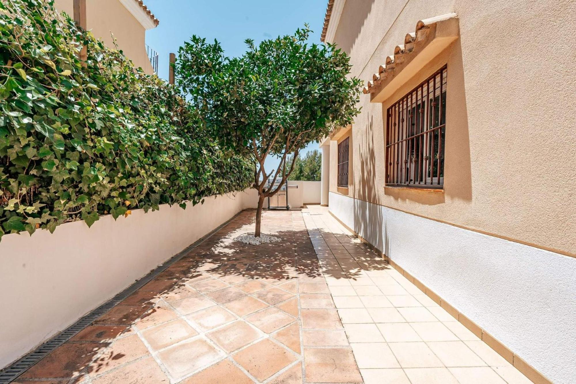 Сasa de vacaciones New Renovated Townhouse With Sea View And Jacuzzi *
